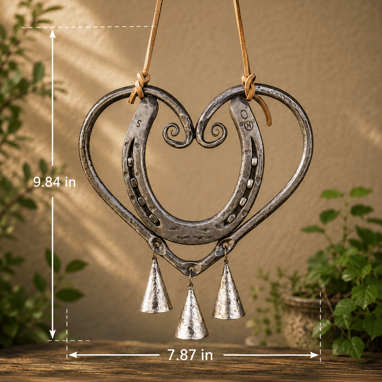 💥LAST DAY 49% OFF🔥 The Horseshoe Heart Wind Chime🖤🐎